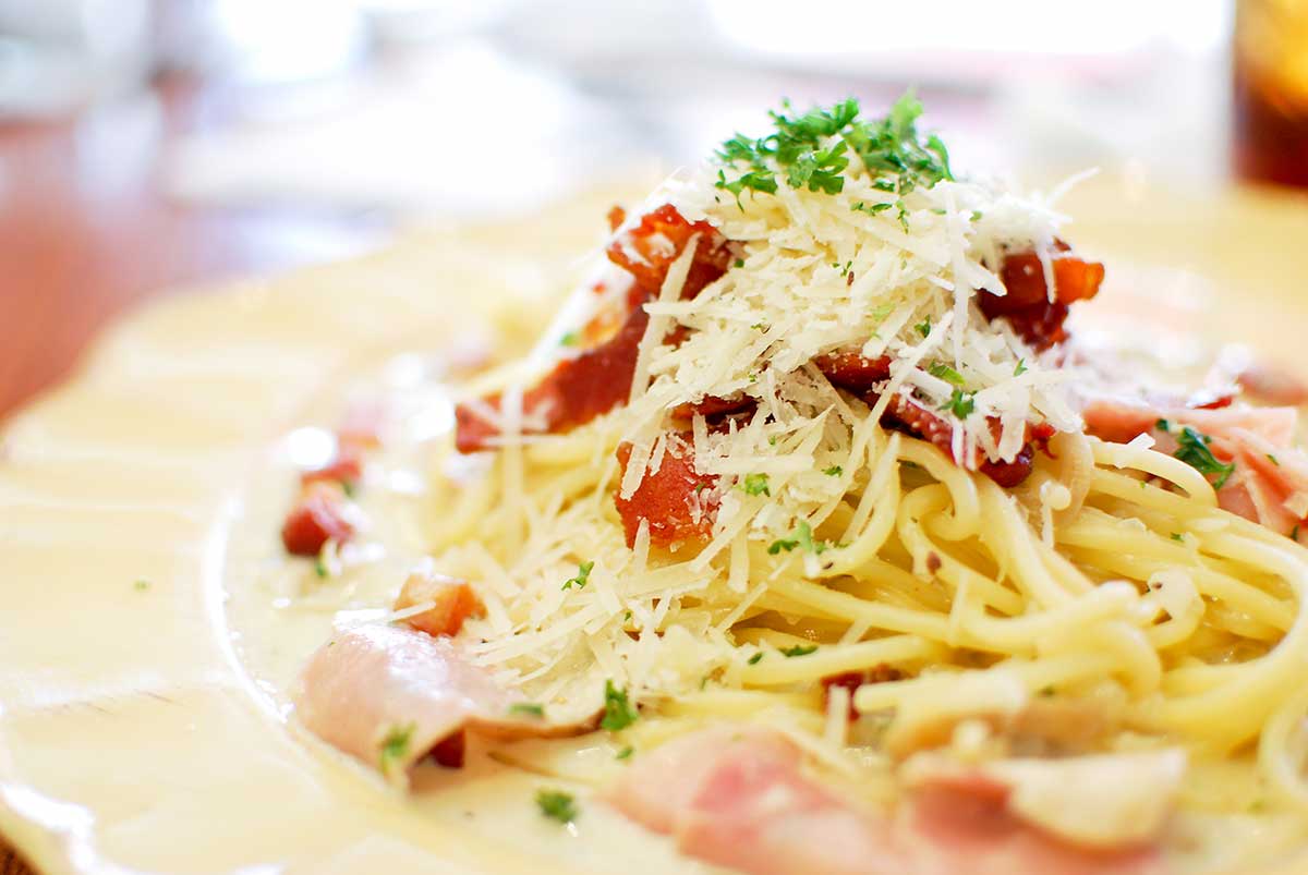 Macarrão à carbonara