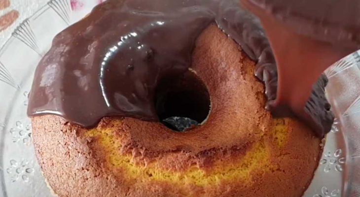 Bolo de cenoura de liquidificador