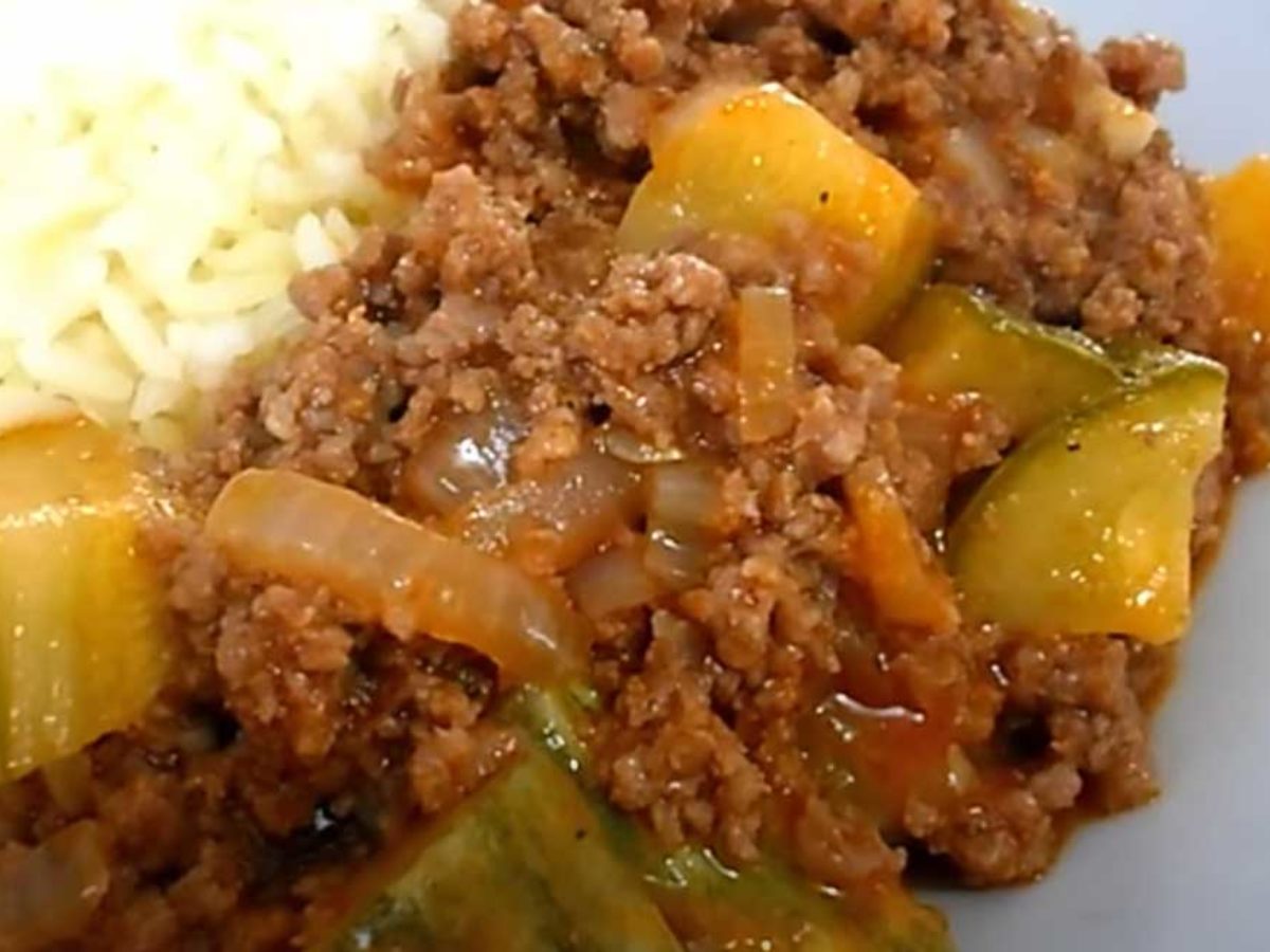 Carne moída com abobrinha