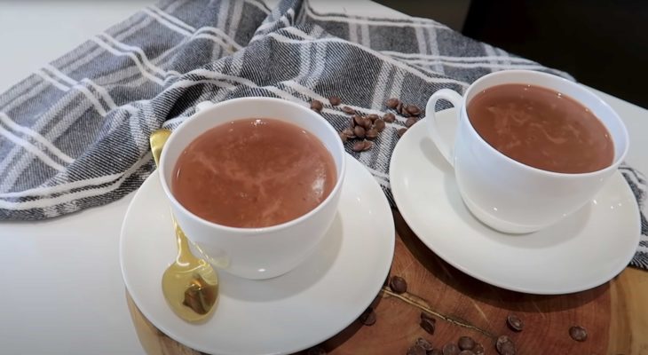 Chocolate quente de Nescau