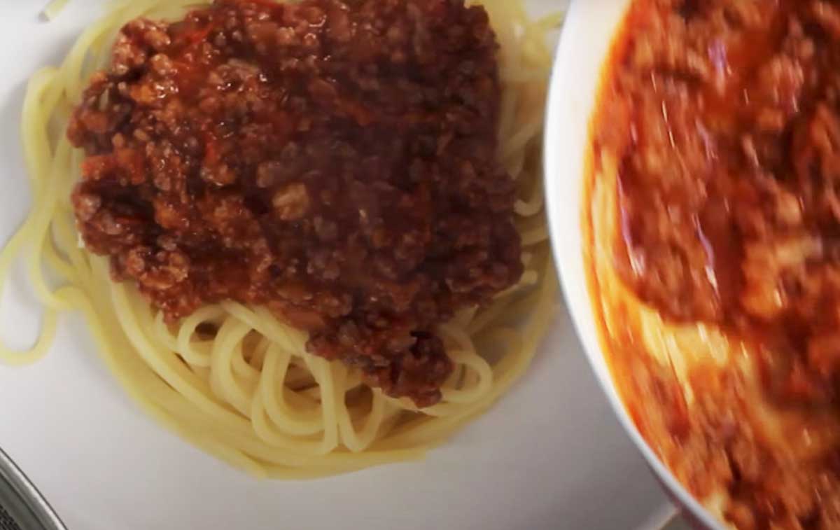Molho para macarrão à bolonhesa simples