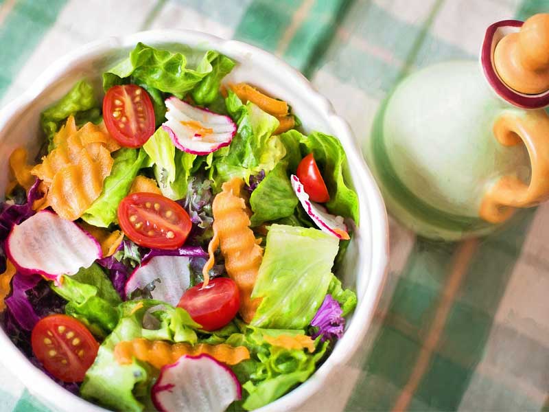Salada tropical: 13 receitas que vão te dar água na boca