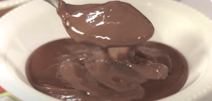 Mingau de chocolate