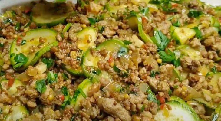 Carne moída com abobrinha simples