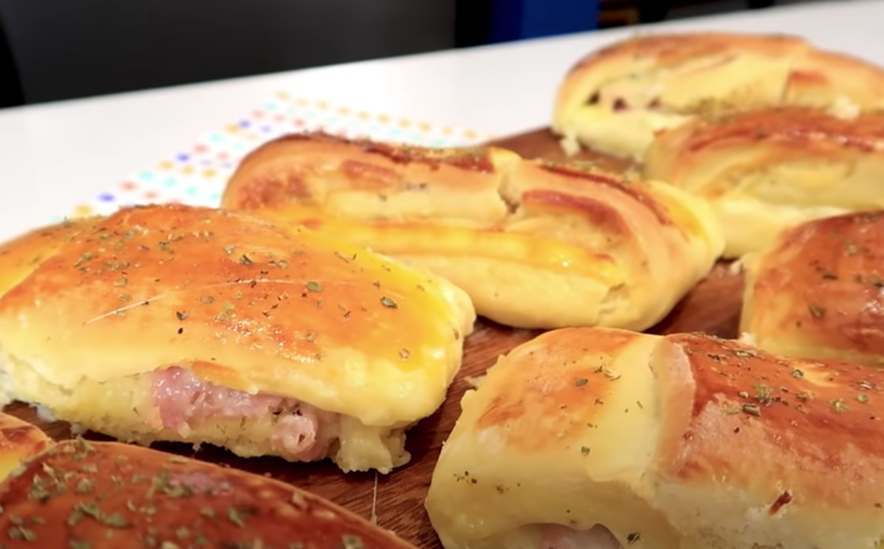 Enroladinho de presunto e queijo