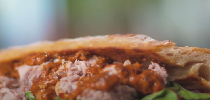 Sanduíche de atum