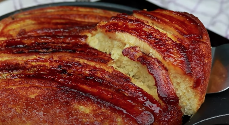 Bolo de banana de frigideira